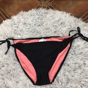 String Bikini bottom